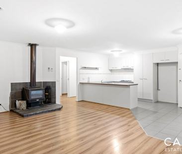 20 Melissa Way, Pakenham - Photo 3