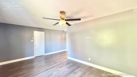 16 Inwood Drive 1, Bridlewood - Emerald Meadows, Ottawa, ON - Photo 3