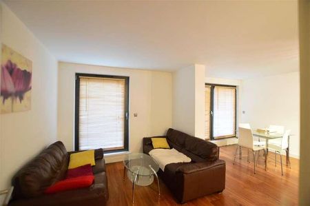 Mosaic Apartment, High Street, Slough, SL1 - Photo 2