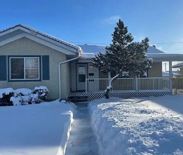 BRIGHT BASEMENT SUITE IN AVONMORE | 7003 76 St NW, Edmonton - Photo 1