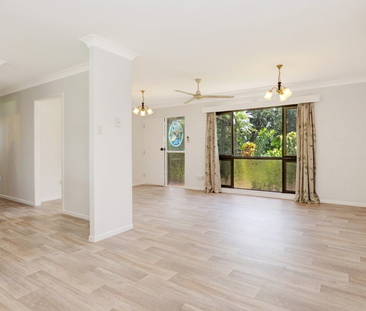 MODERN 3 BEDROOM HOME IN CONDON! - Photo 1