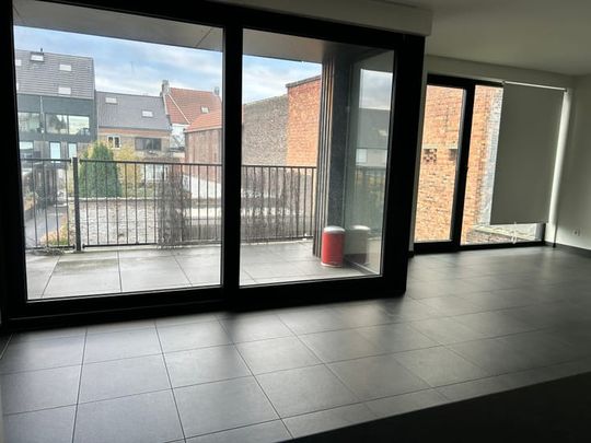 Appartement te huur - Photo 1