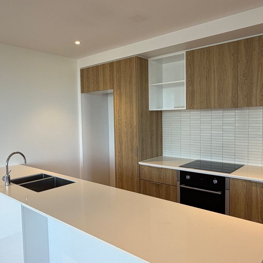 811/3 St Kilda Road, St Kilda VIC 3182 - Photo 1