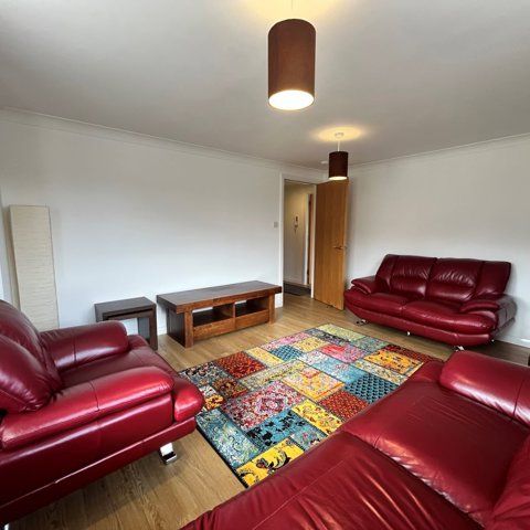 Flat D, 2 Mackie Place, AB32 6AP, Westhill - Photo 1