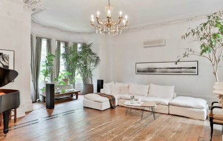 For Lease - 4 Wellesley Place, Toronto, Ontario - Photo 3