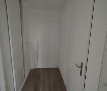 Location Appartement 2 pièces 43m² - Photo 5