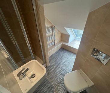 1 bedroom in a house share to rent - Photo 6