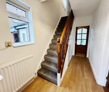 3 bedroom semi-detached house to rent - Photo 1