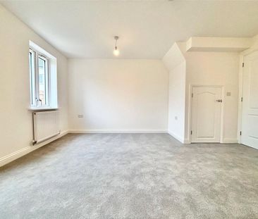 2 bedroom semi-detached house to rent - Photo 5