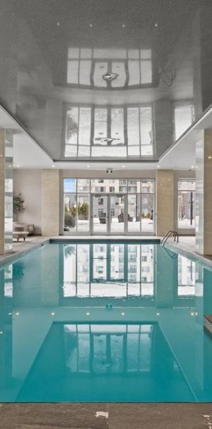 2 chambres - 11201 Boulevard Cavendish, Montréal - Photo 1