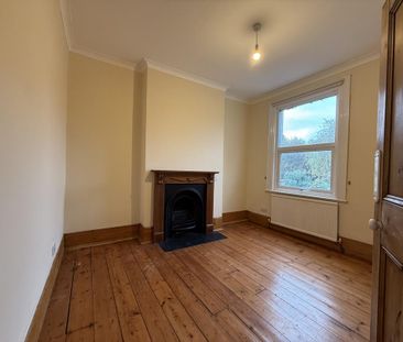 3 bedroom end of terrace house to rent - Photo 6