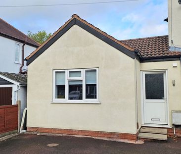 Woodland Road, Wolverhampton - Photo 3