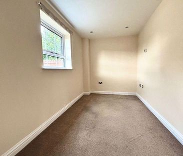 4 bedroom detached house to rent - Photo 5