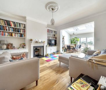 Flat to rent - Cambridge Road, Bromley, BR1 - Photo 1