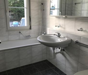Tolle Wohnung mit Balkon zu vermieten ... - Foto 4