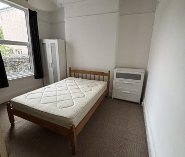 5 bedroom terraced house to rent - Photo 4