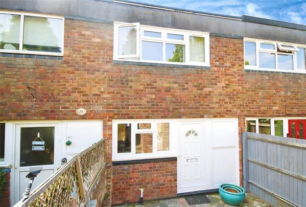 2 bedroom terraced house to rent - Photo 1