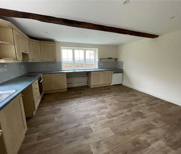 Two bedroom barn conversion on quiet country lane, situated in the ... - Photo 4