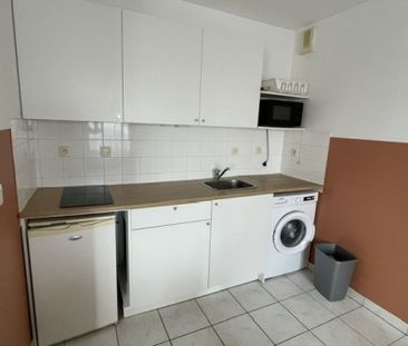 T1 BIS EN RESIDENCE SECURISEE AVEC PARKING AERIEN - Photo 3