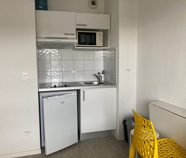 Location Appartement 1 pièce 21m² CENON 33150 - Photo 2