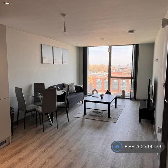 1 bedroom flat to rent - Photo 1