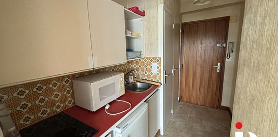 Location Appartement 1 pièce 24m² NANTES 44000 - Photo 2