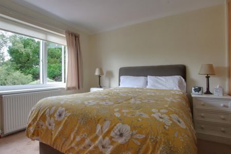 Longmead Gardens - Langstone - Fully Furnished - Photo 2