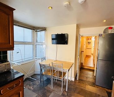 Room in a Shared House, Natal Road, SW16 - Photo 5