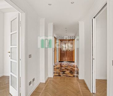 Via Lovanio, Milano, Lombardy 20121 - Photo 4