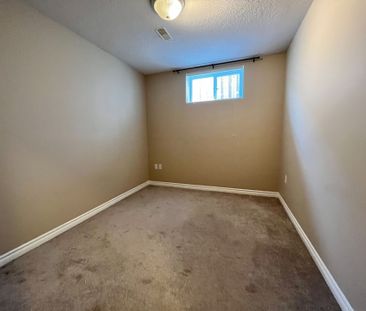 For Lease - 209 Dunsmore Lane Unit# Lower, Barrie, Ontario - Photo 6