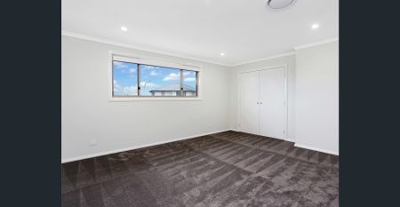 Spacious Family Home in the Heart of North Kellyville! - Photo 2