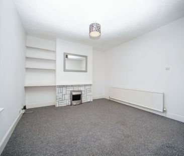 2 bedroom apartment to rent Waterloo Road, Bedford, MK40 - Photo 1