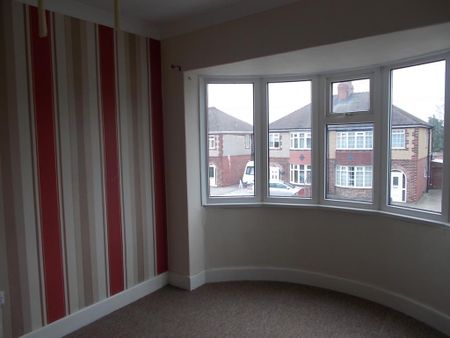 3 bedroom semi-detached house to rent - Photo 4