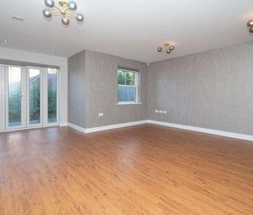 North Western Avenue, Wd, Watford, WD25 - Photo 2