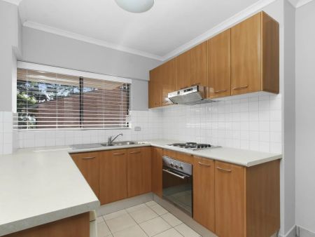 Highly sought-after Macquarie Park area - Photo 3