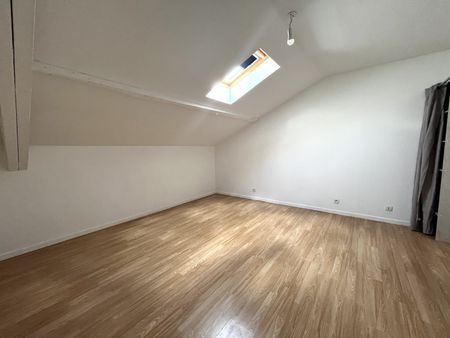 Location Appartement 4 pièces 120m² - Photo 4