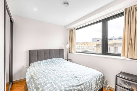 Alexandra Road, London, SW19 7BH - Photo 4