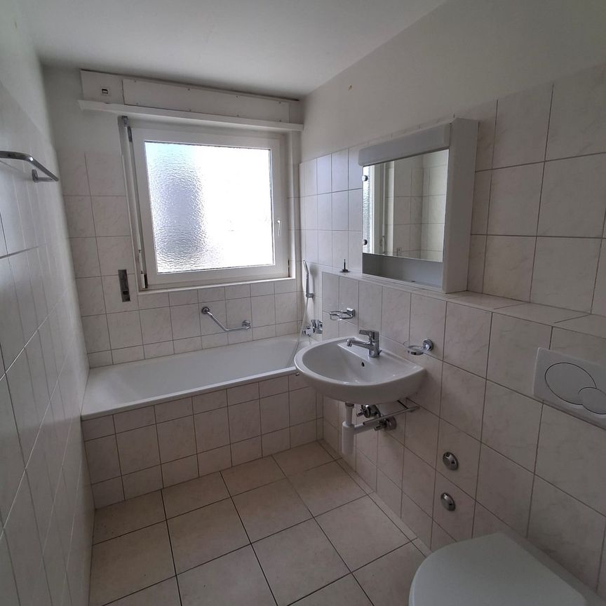 Appartement 3.5 pièces lumineux avec balcon à La Chaux-de-Fonds - Foto 1
