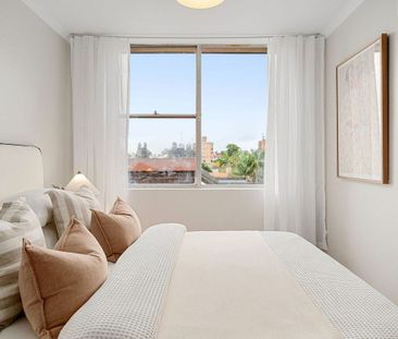 Light Filled Top Floor Apartment in a Parkside Location - Photo 6