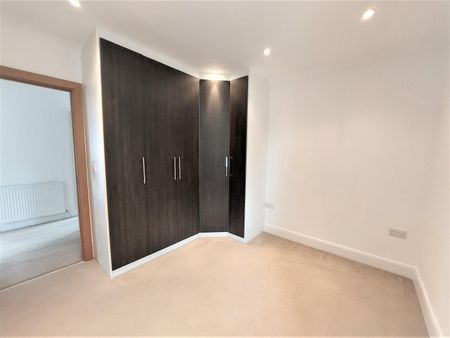 £1,176.92 per week (£5,100.00 per month) - Photo 4