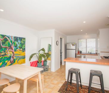 Spacious 2x1 Apartment only 10 minutes from the Beach! - Photo 5