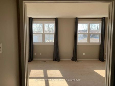 For Lease - 1550 Grosvenor Street Unit# 13, Oakville, Ontario - Photo 3