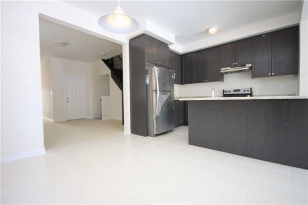 For Lease - 238 Lormont Boulevard, Hamilton, Ontario - Photo 1