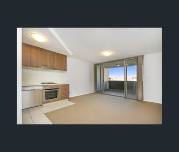 TIDY AND CONVENIENT - Photo 5