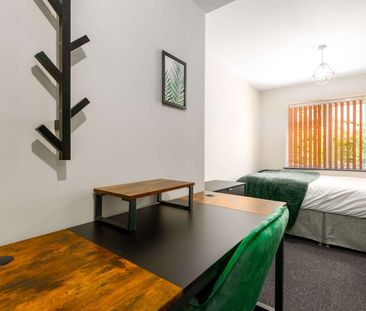 55 Stanway Road - Photo 4