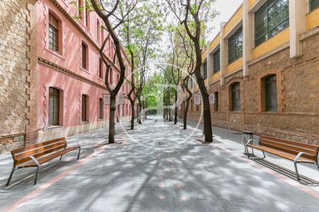 Apartment for rent in Eixample Esquerra, Barcelona - Photo 4