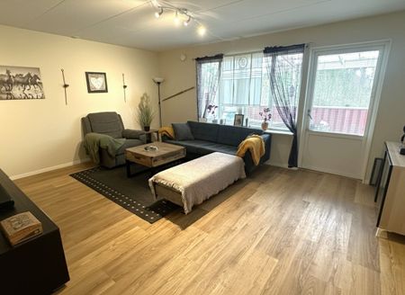 Fjärdhundra: Härlig trea i radhusområde - Photo 2
