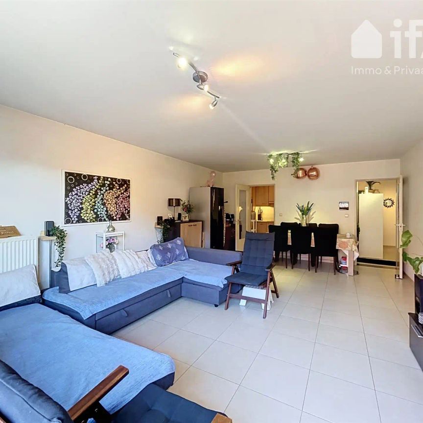 Appartement met 3 slaapkamers en parkeerplaats - Photo 1