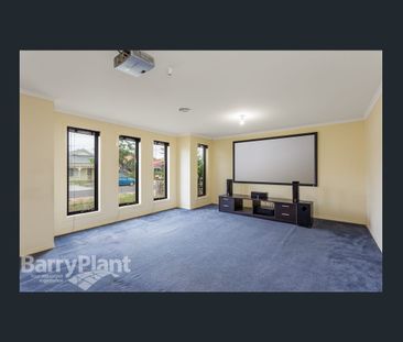 Stylish Family Living in the Sought-After Boardwalk Estate - Photo 5