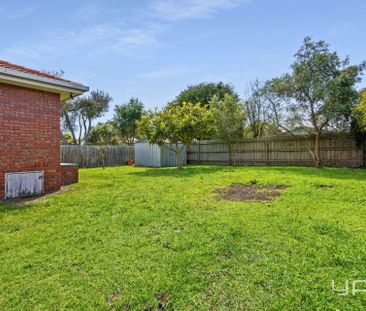 FANTASTIC LOCATION - IMMACULATE COASTAL HOME WITH TIMBER FLOORS - Photo 4